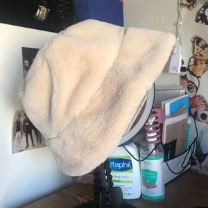 Cute Shein fur bucket hat